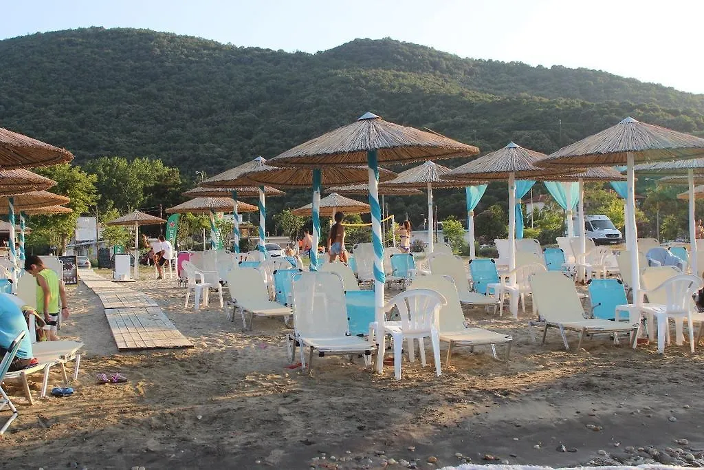 סטאברוס Garden Bungalow Valentina בית נופש